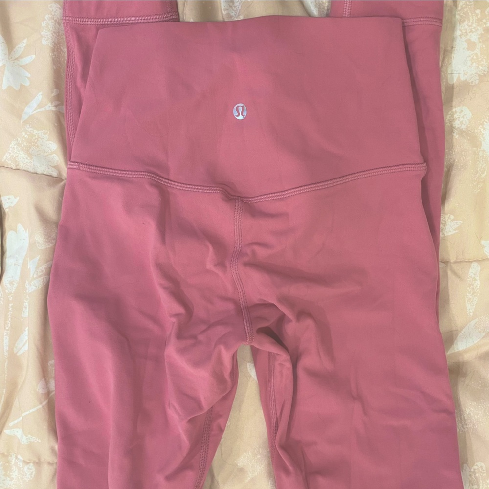 Pink blossom 31” lululemon Aligns size 4